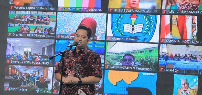 Walikota Tangerang H. Arief R. Wismansyah meluncurkan program Ransel TBC secara serentak di sekolah SMP se-Kota Tangerang/Repro