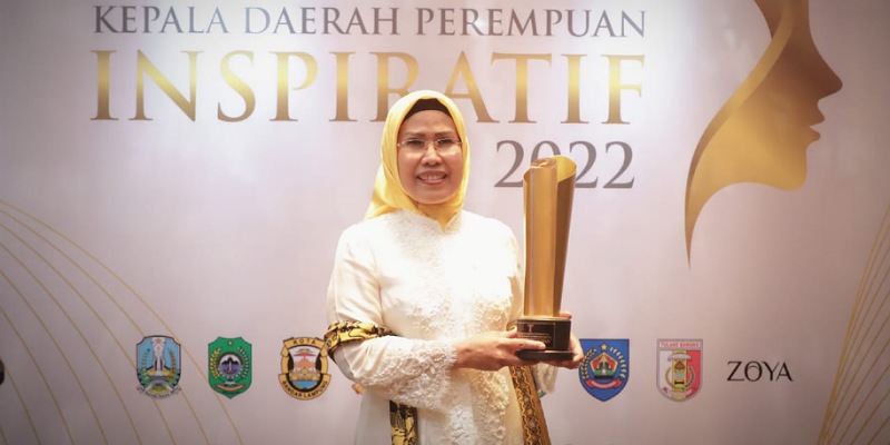 Bupati Serang Ratu Tatu Chasanah mendapat penghargaan kepala daerah perempuan inspiratif/Ist