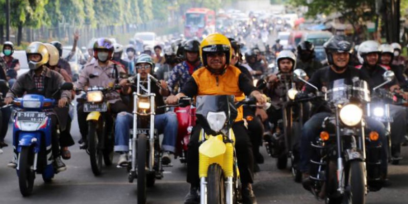 Wakil Walikota Tangerang Sachrudin mengikuti Nyore Riding bersama komunitas motoris/Repro