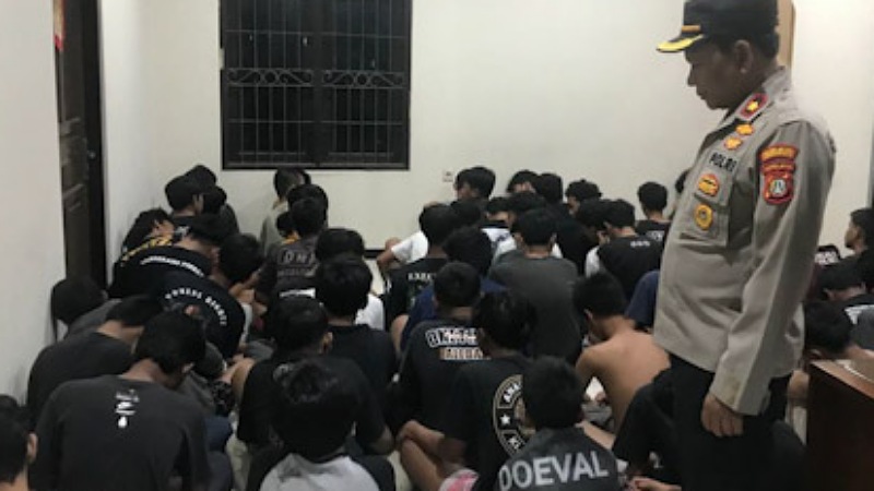 Polisi mengamankan puluhan RT remaja yang diduga mau melakukan tawuran/Repro