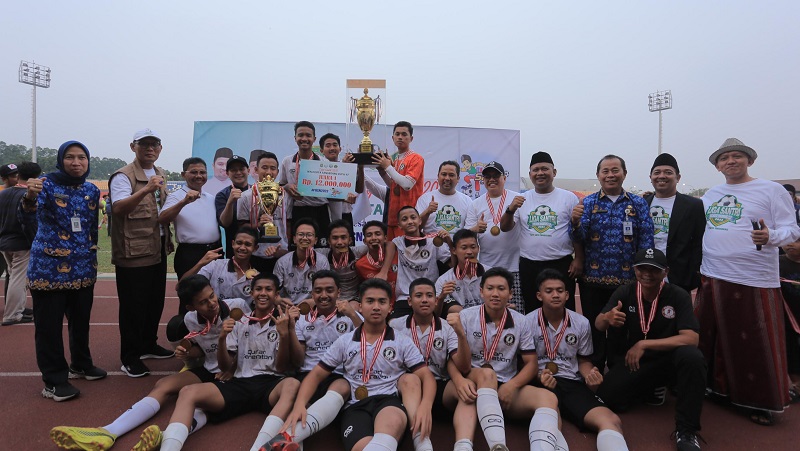 Pondok Pesantren Daarul Qur’an berhasil menjadi juara Liga Santri U-17 memperebutkan piala Walikota Tangerang. (Foto: Repro)