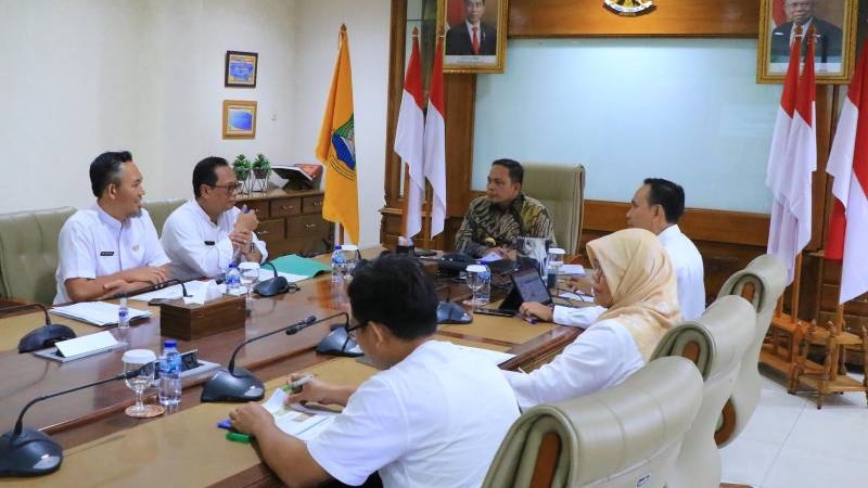 Pj Walikota Tangerang Nudrin menargetkan Kota Tangerang jadi penyuplai cabai nasional. (Foto: Repro)