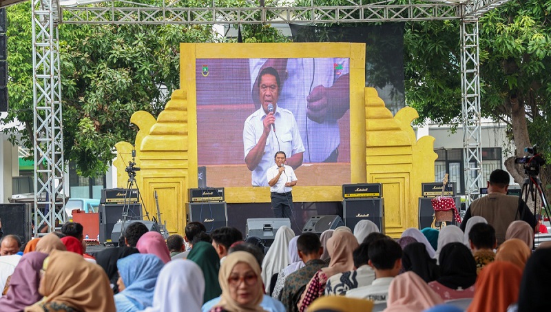 Pj Gubernur Banten Al Muktabar dalam peringatan Harganas ke-31. (Foto: Biro Adpimro Setda Banten)